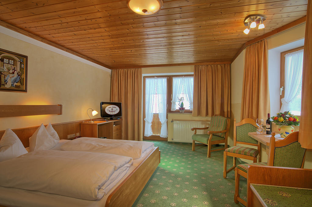 Hotel Bergheimat Шенау-ам-Кенігсзе Номер фото